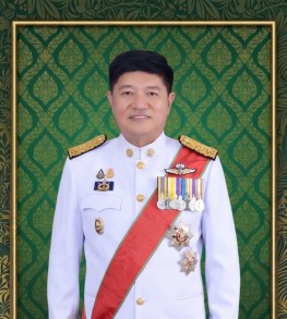 นายสุรชาติ ชาญประดิษฐ์